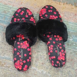 Victoria's Secret Cherry Slippers Size Large